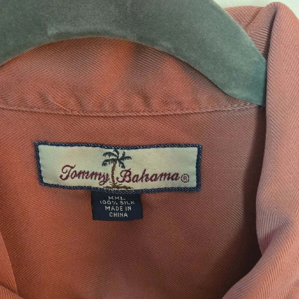 Tommy Bahama Men's Silk Shirt in Coral - Picture 2 of 7